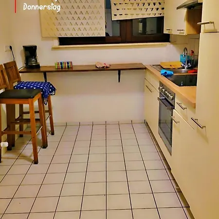 アパート Monteure In